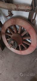 Antica ruota da carro