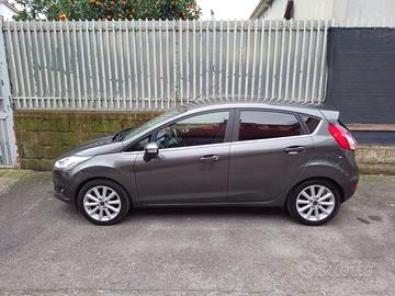 Ford Fiesta 1.5 TDCi 75CV 5 porte Black & White Ed