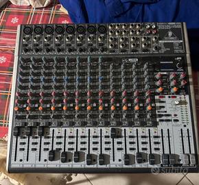 Behringer mixer xenyx X2222