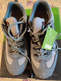 scarponcini da montagna nuovi 
