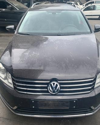 VOLKSWAGEN PASSAT 1.4 D - ANNO 2011 - PER RICAMBI
