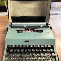 Olivetti Lettera 32 macchina da scrivere