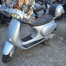 Vespa 4 tempi 150