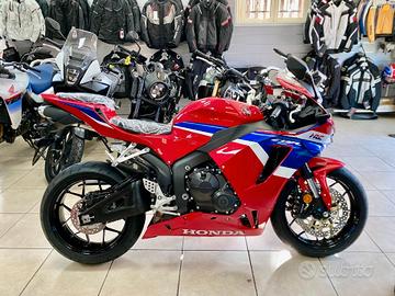 Honda CBR 600 RR NUOVA - PRONTA CONSEGNA