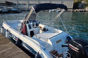 Trimarchi 5.7 con Mercury 115 del 2020