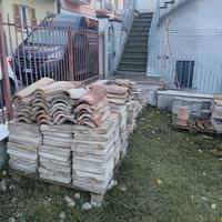 Tegole, mattoni e pianelle di pietra
