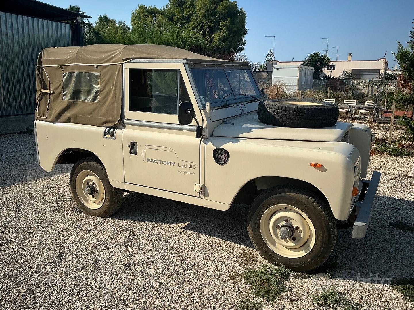 Land Rover Defender