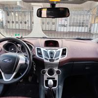FORD FIESTA 1.4 TITANIUM GPL