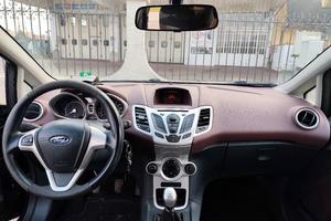 FORD FIESTA 1.4 TITANIUM GPL