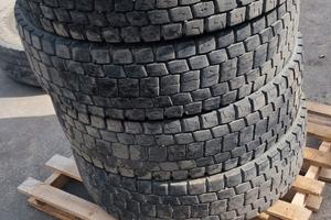 Gomme pneumatici 215 75 17.5