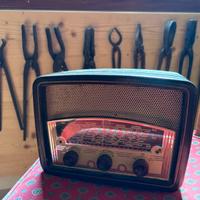 Radio antica da collezione
