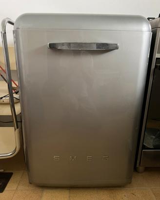 Lavastoviglie Smeg tipo vintage
