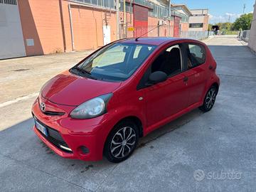 Toyota Aygo 1.0 12V VVT-i 5 porte Lounge Connect