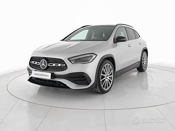 Mercedes GLA 220 d Premium 4matic
