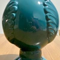 Pumo decorativo in ceramica verde petrolio