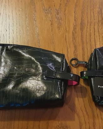 2 PORTA TRUCCO NUOVE MAC E BORSA IN STOFFA 