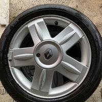 Cerchi in lega 15” Renault Clio