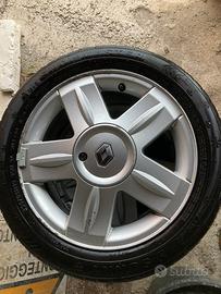 Cerchi in lega 15” Renault Clio