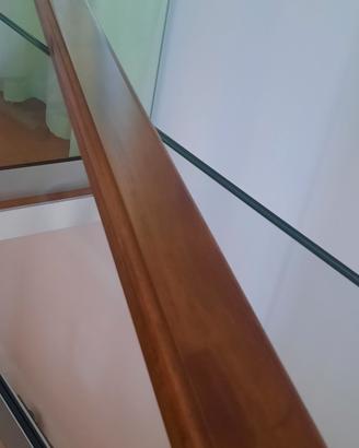 corrimano in legno
