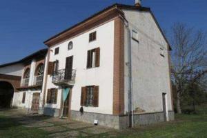 Immobile in asta di 625 m² con 5 locali a Oviglio