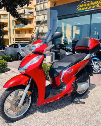 HONDA SH 300 i TUTTO INCLUSO ANCHE PASSAGGIO! MI