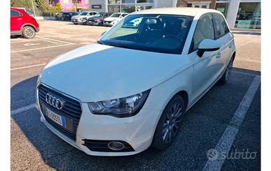 AUDI  A1 1.6 TDI 90 CV 5 PORTE OK NEOPATENTATI