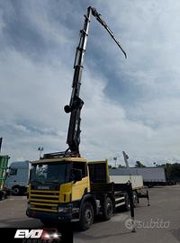 SCANIA 124 G 420 4 ASSI CON GRU HIAB