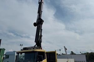 SCANIA 124 G 420 4 ASSI CON GRU HIAB