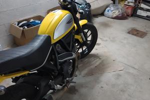 SCRAMBLER DUCATI 800