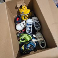 Scarpe vari modelli bambino da 0 a 12 mesi