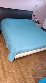 Letto matrimoniale con cassettiera