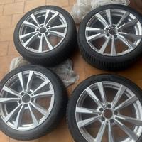 Pneumatici inverali Hankook+cerchi da 18 Classe A