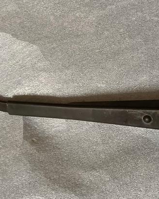 Braccio tergicristallo anteriore sx Fiat 600