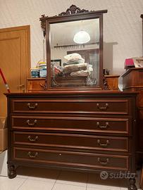 Comò a specchio classico in noce tradizionale