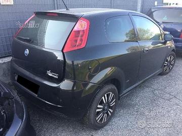 Ricambi Fiat Grande Punto 1.9 JTDM Sport