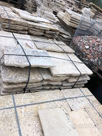 Fantastici pavimenti di pietra di recupero