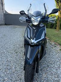 Scooter Kymco Agility 300i