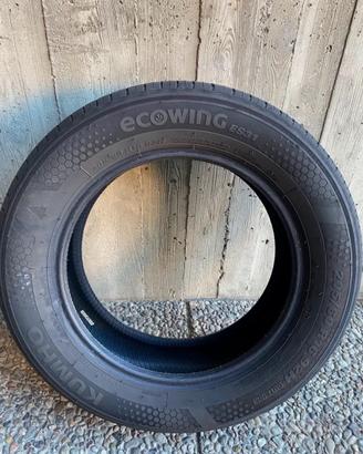 Gomme kumho ecowing es31 205/60/16