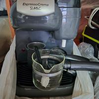 Macchina caffè e cappuccino