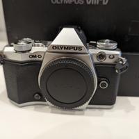 Olympus OM-D E-M5 mark II M5 2.000 scatti