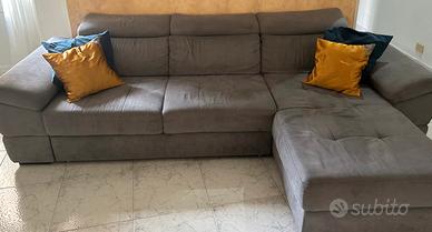 Divano 3 posti con chaise lounge 