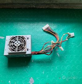 Alimentatore computer fisso