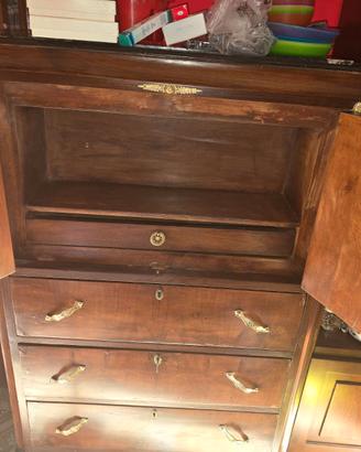 Secretaire Restaurato Dei primi del 900 stile baro