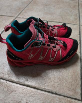 scarpe trekking bambina n. 33 CMP