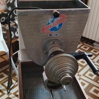 macchina per la pasta professionale 