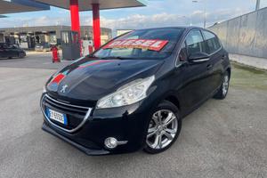Peugeot 208 1.4 HDi 68 CV 5 porte Allure