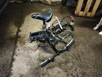 Bicicletta pieghevole non elettrica