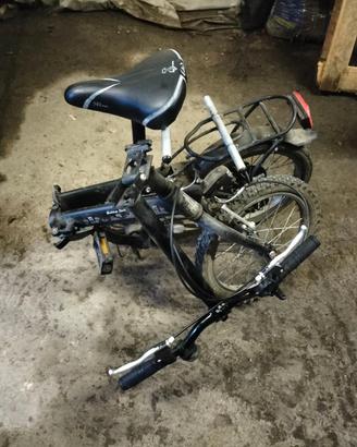 Bicicletta pieghevole non elettrica