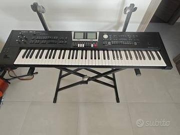tastiera professionale Roland bk9 