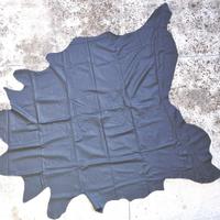 Pelle naturale nera intera